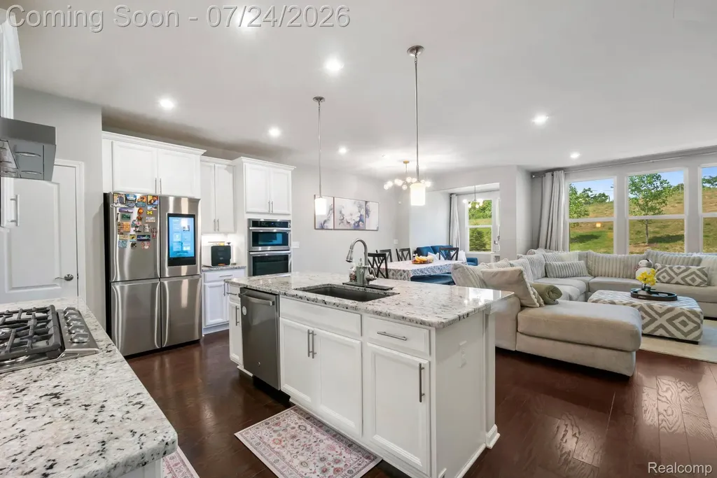 4691 Broomfield Way Lake Orion Village MI 48359