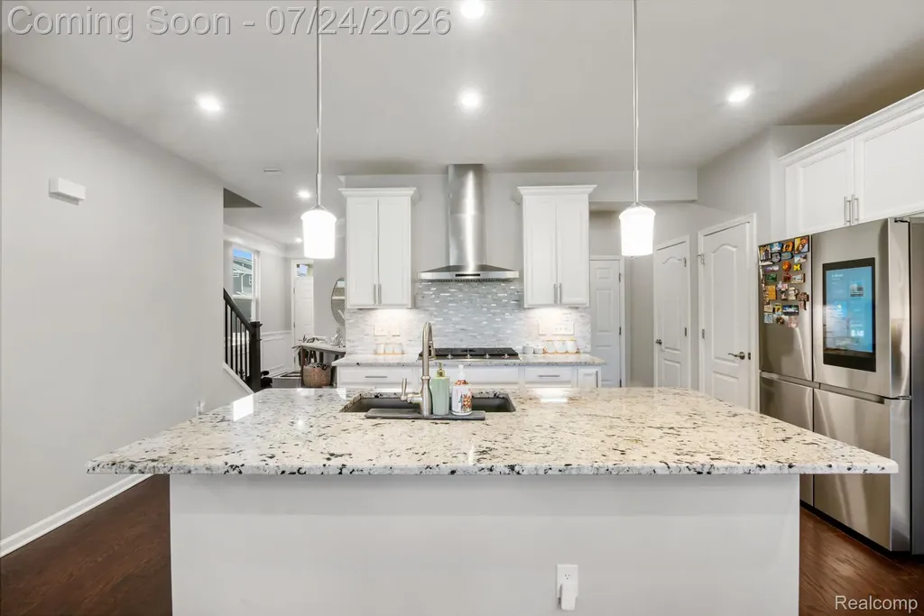4691 Broomfield Way Lake Orion Village MI 48359