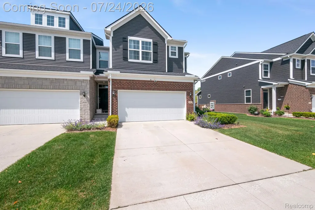 4691 Broomfield Way Lake Orion Village MI 48359