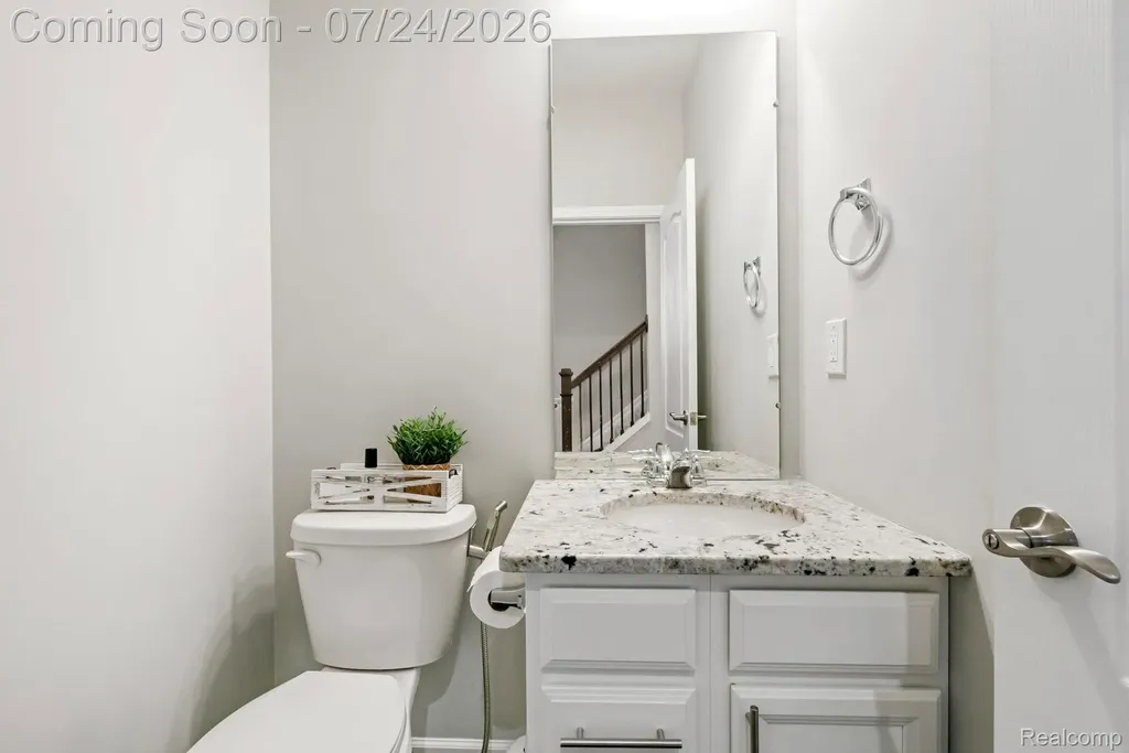 4691 Broomfield Way Lake Orion Village MI 48359