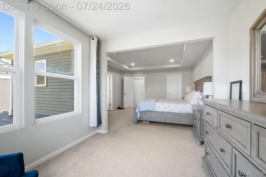 4691 Broomfield Way Lake Orion Village MI 48359