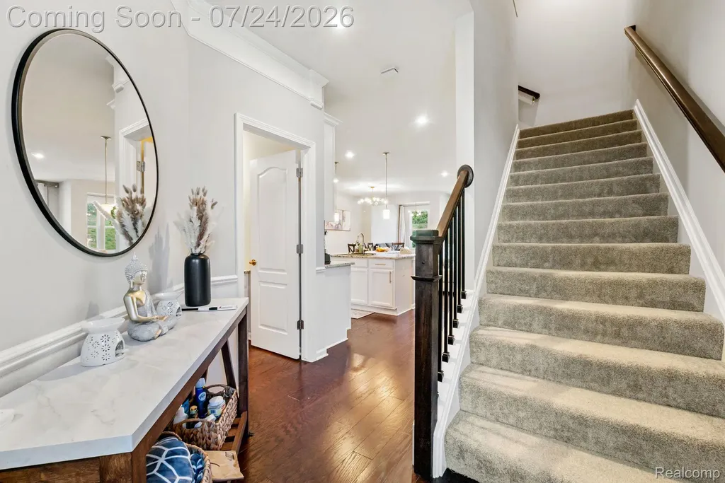 4691 Broomfield Way Lake Orion Village MI 48359