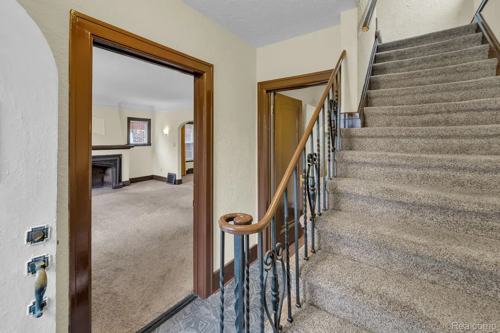 7258 Theisen Street Dearborn City MI 48126