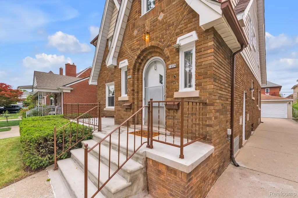 7258 Theisen Street Dearborn City MI 48126