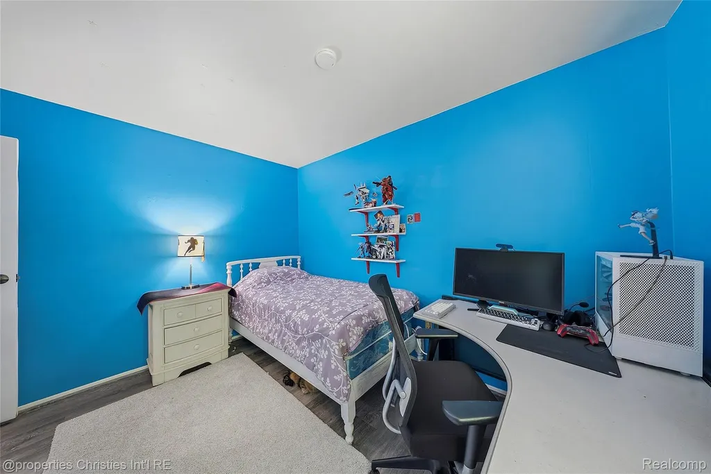2771 Winter Drive Troy City MI 48083