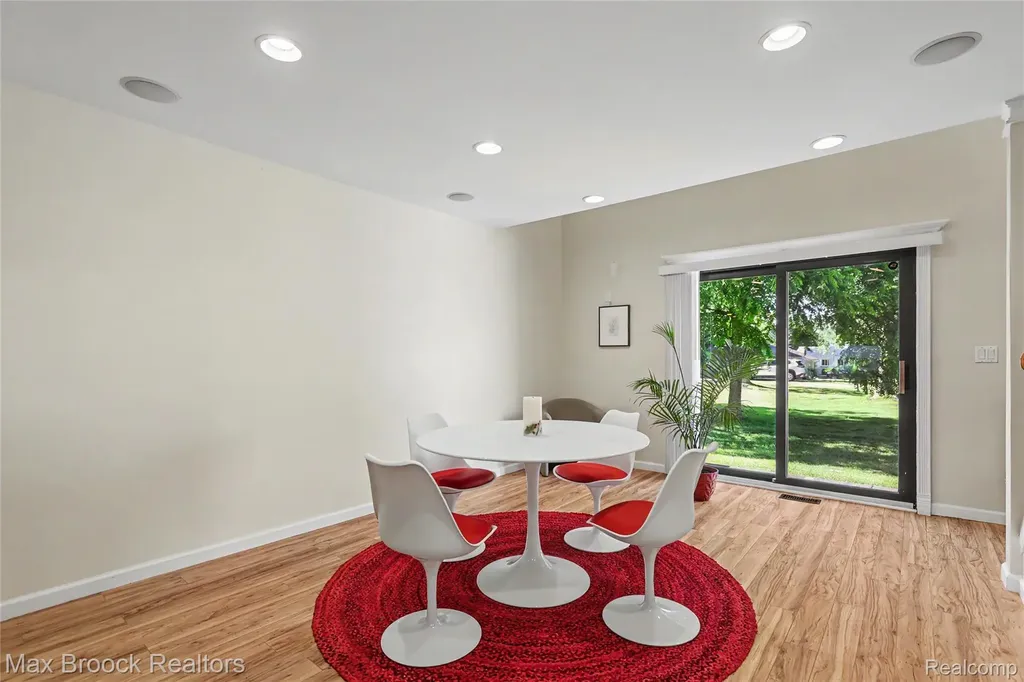 1669 Wimbledon Drive Walled Lake City MI 48390