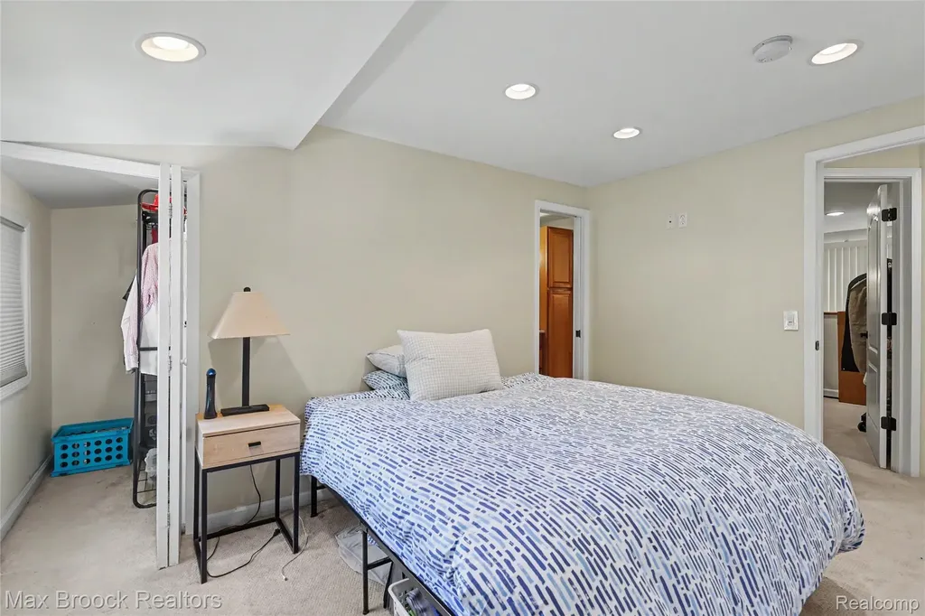 1669 Wimbledon Drive Walled Lake City MI 48390