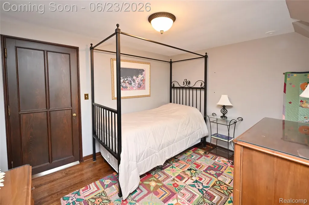 680 Wimbleton Drive Birmingham City MI 48009