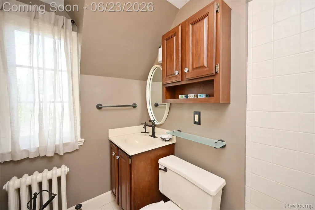 680 Wimbleton Drive Birmingham City MI 48009