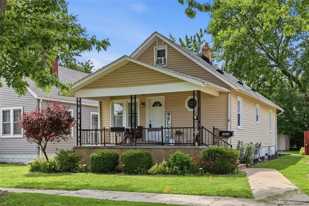 1630 Gordon Street Port Huron City MI 48060