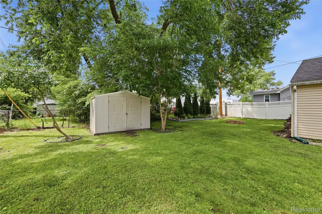 1630 Gordon Street Port Huron City MI 48060