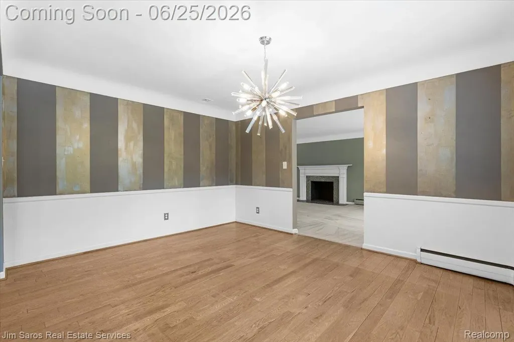 32807 Red Oaks Trail Beverly Hills Village MI 48025