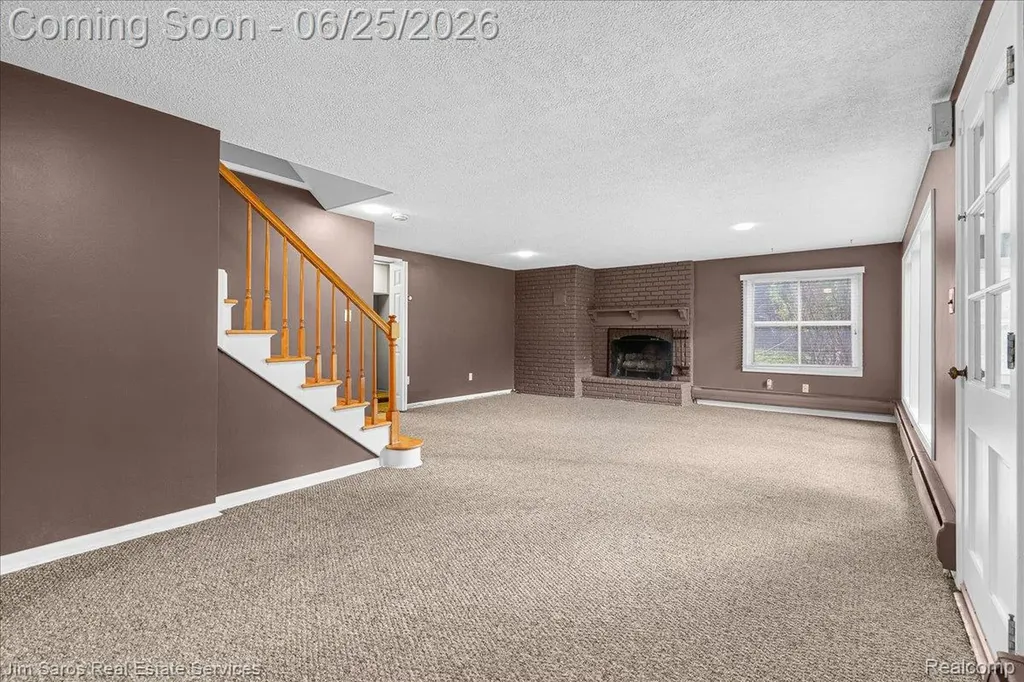 32807 Red Oaks Trail Beverly Hills Village MI 48025