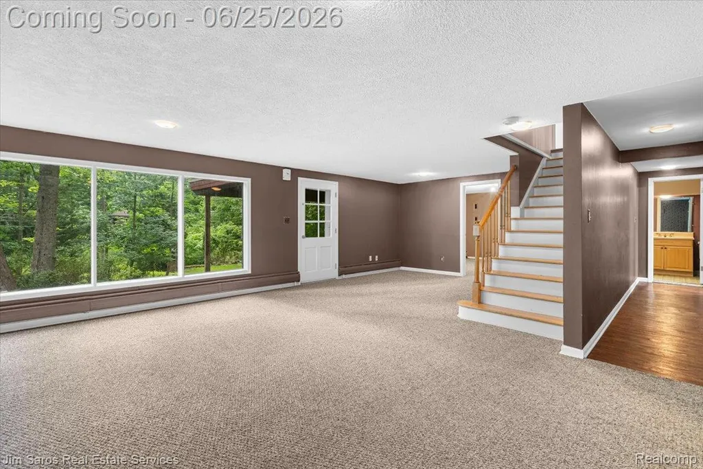32807 Red Oaks Trail Beverly Hills Village MI 48025