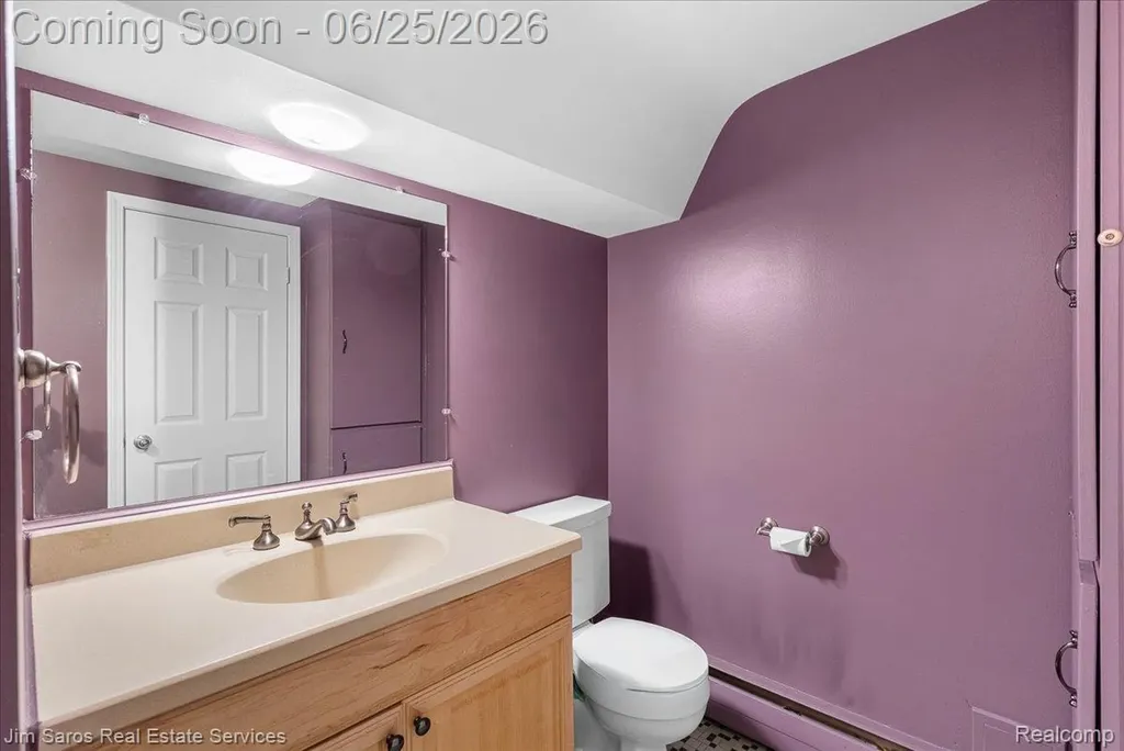 32807 Red Oaks Trail Beverly Hills Village MI 48025