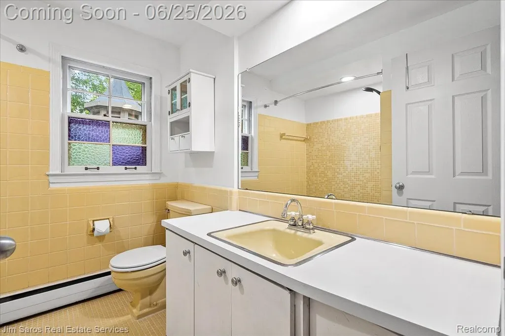 32807 Red Oaks Trail Beverly Hills Village MI 48025