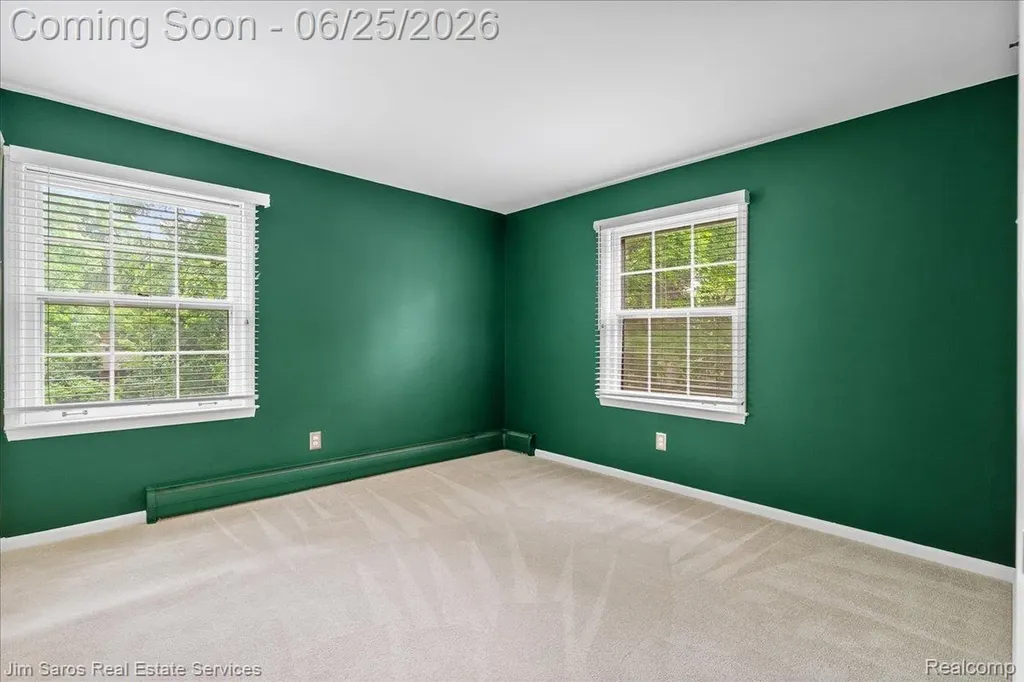 32807 Red Oaks Trail Beverly Hills Village MI 48025