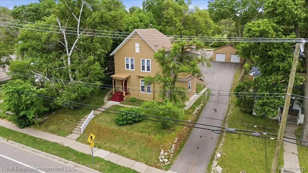 354 N Saginaw Street Pontiac City MI 48342