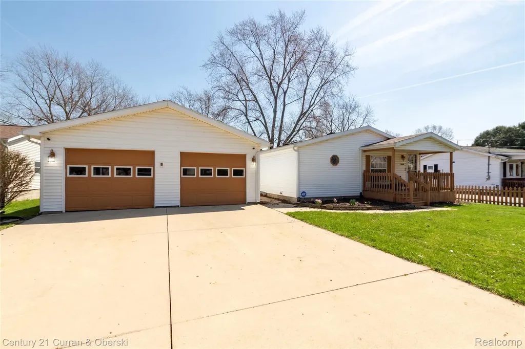 15088 Norway Street Monroe Charter Township MI 48161
