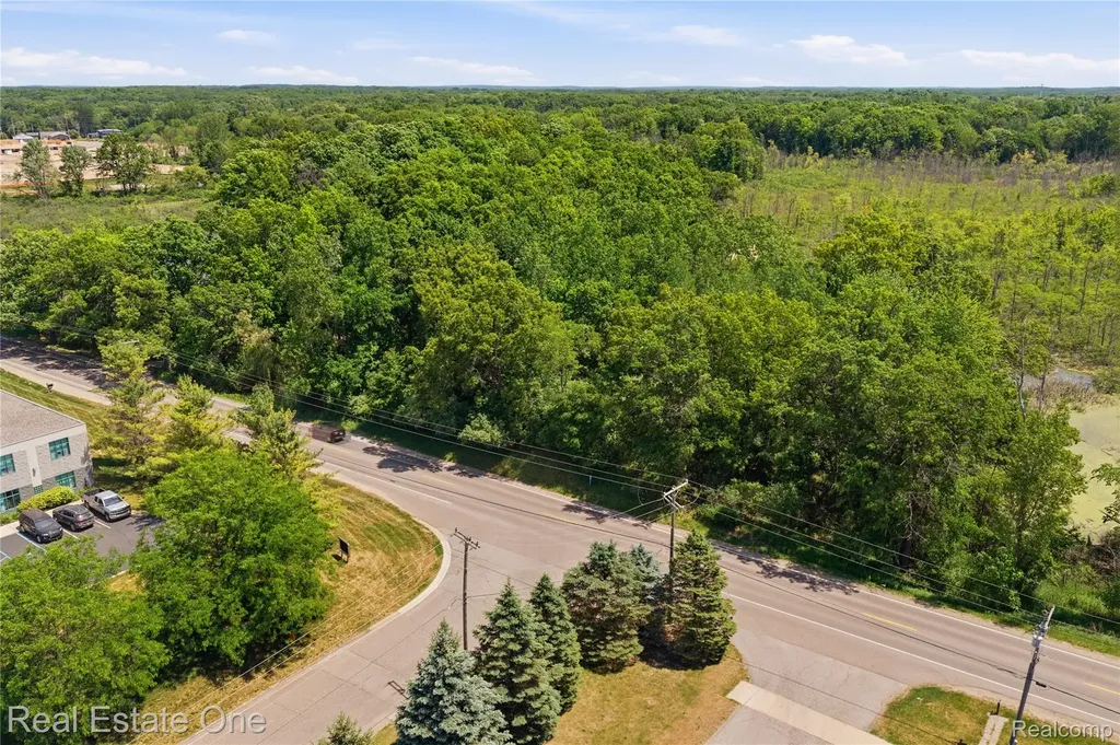 000 Dorr Road Genoa Township MI 48114