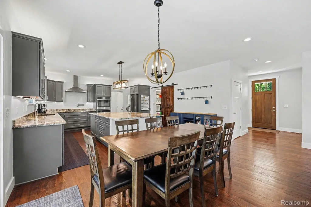 1660 Winthrop Road Bloomfield Charter Township MI 48302