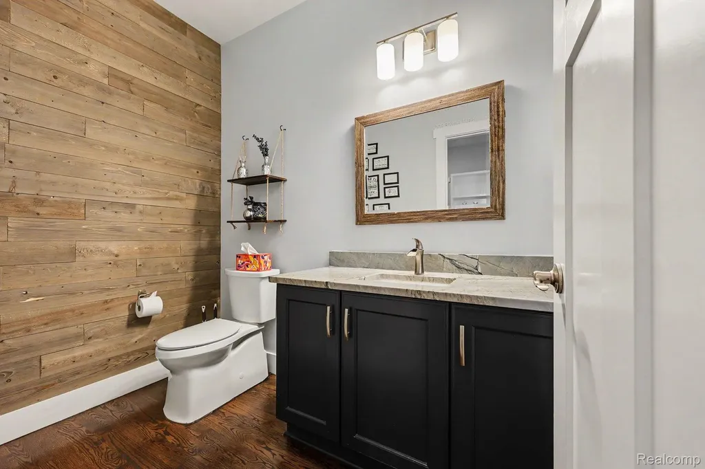 1660 Winthrop Road Bloomfield Charter Township MI 48302