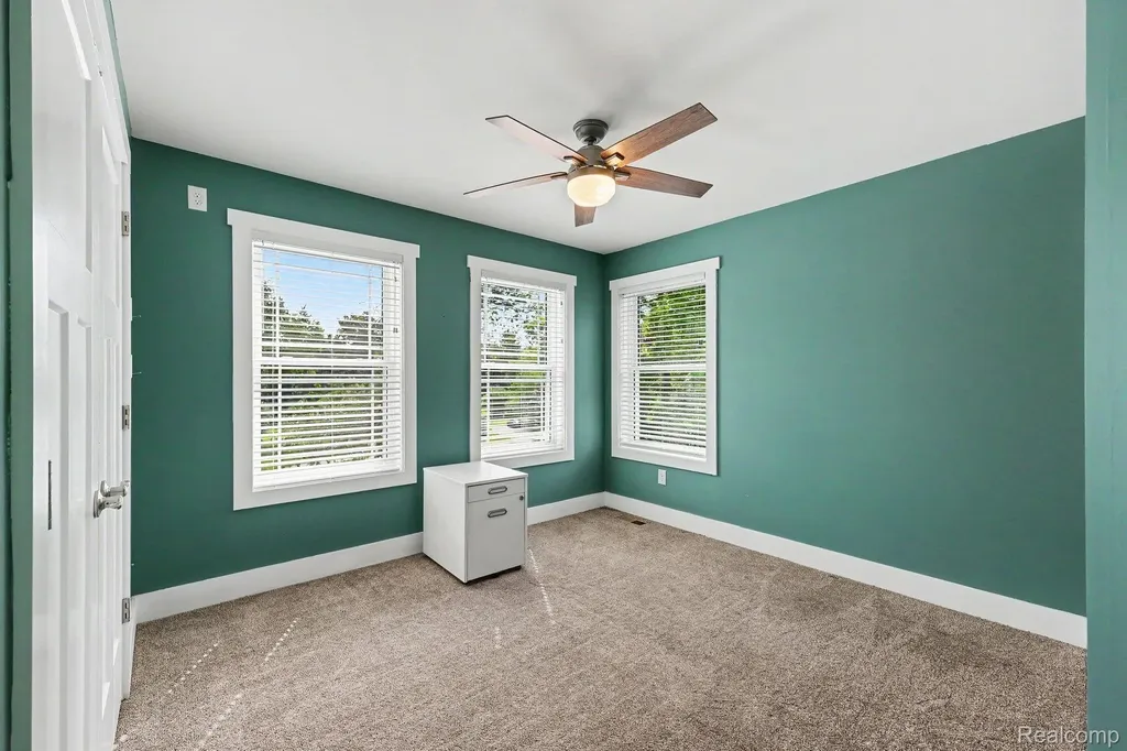 1660 Winthrop Road Bloomfield Charter Township MI 48302