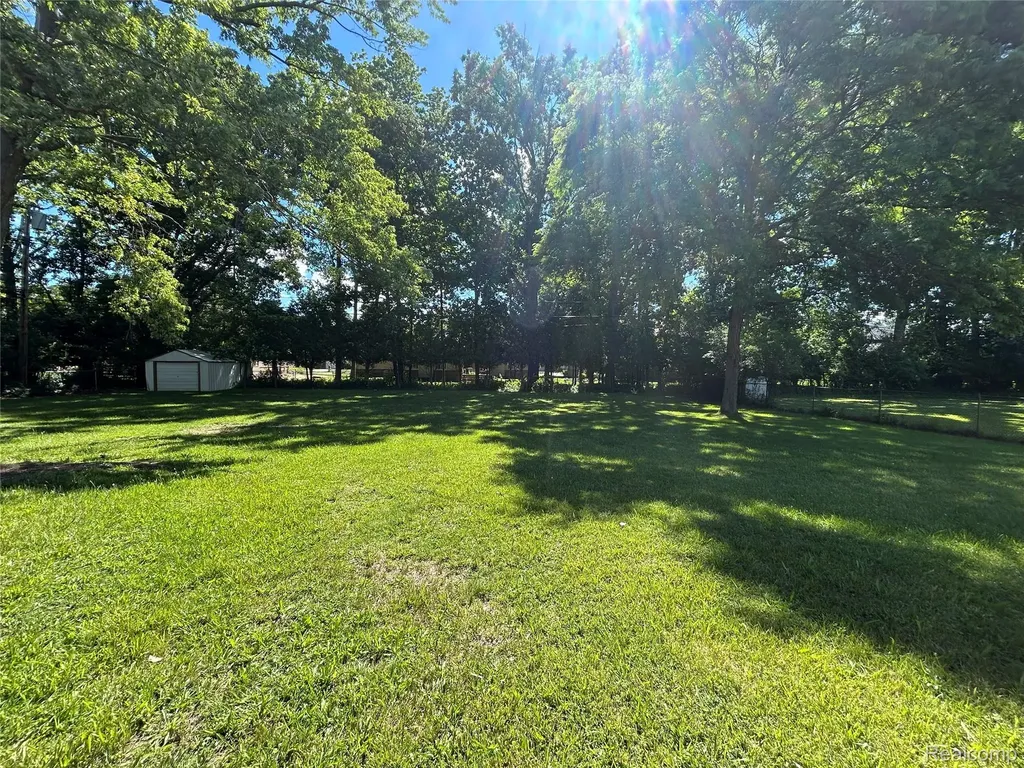 25426 Edgemont Drive Southfield City MI 48033