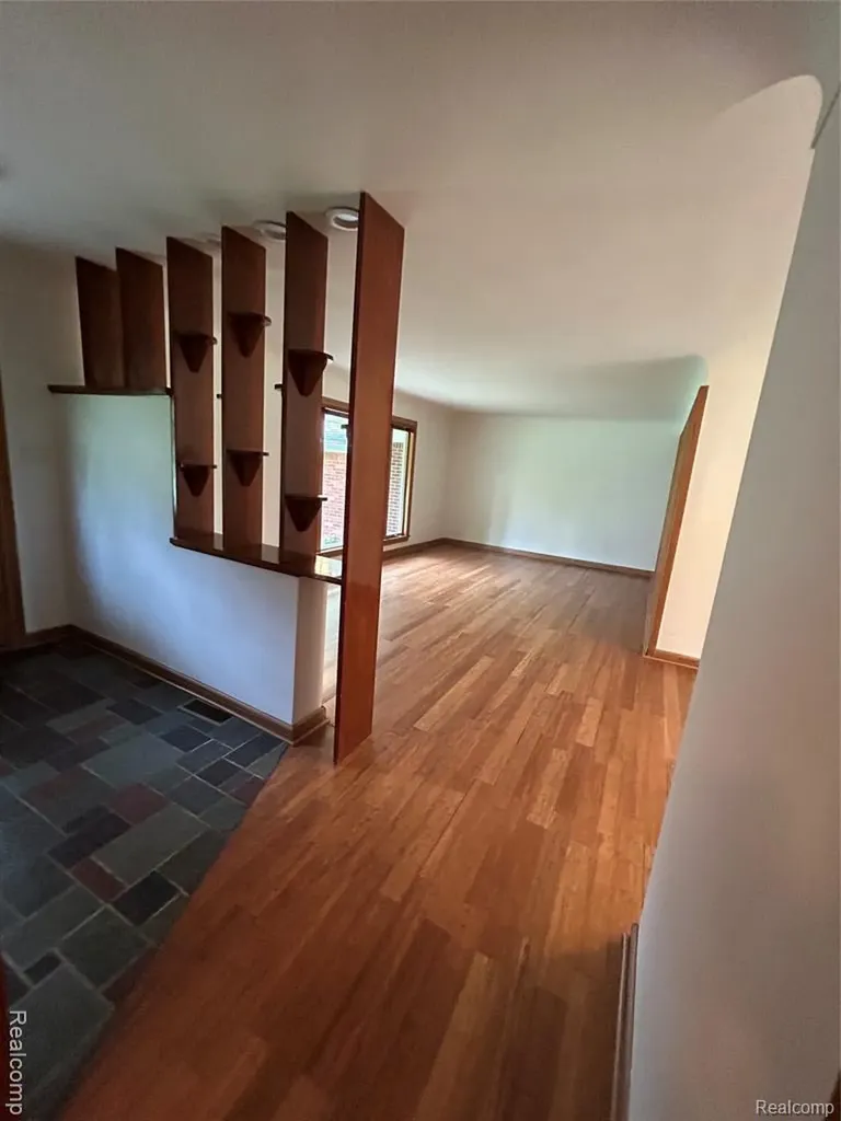 25426 Edgemont Drive Southfield City MI 48033