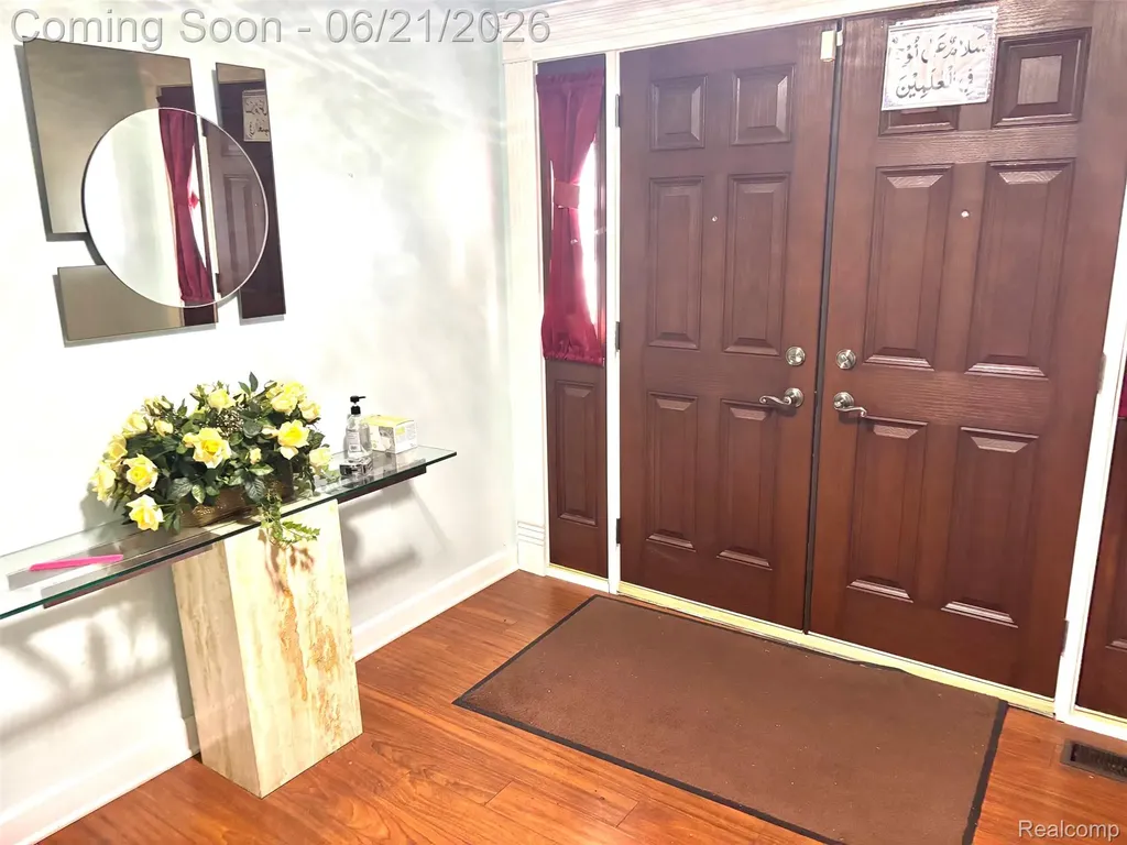 26366 Cecile Street Dearborn Heights City MI 48127