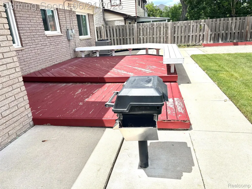 26366 Cecile Street Dearborn Heights City MI 48127