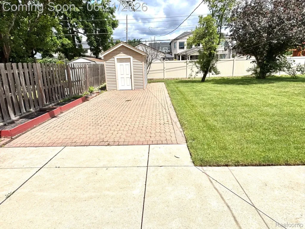 26366 Cecile Street Dearborn Heights City MI 48127