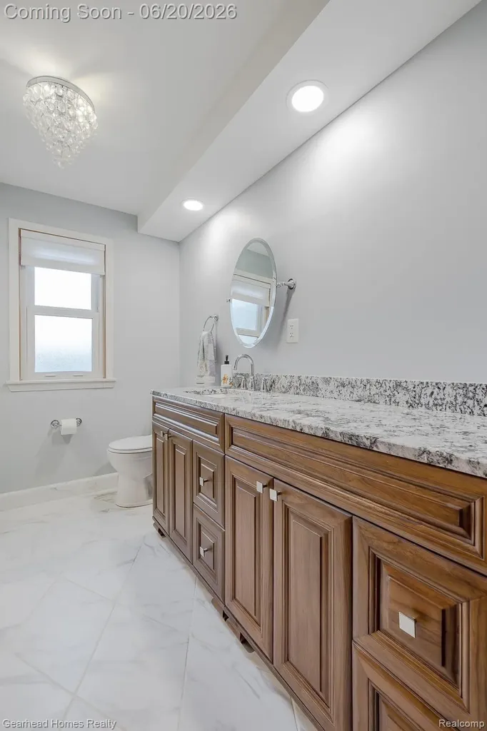 1224 Hira Street Waterford Charter Township MI 48328