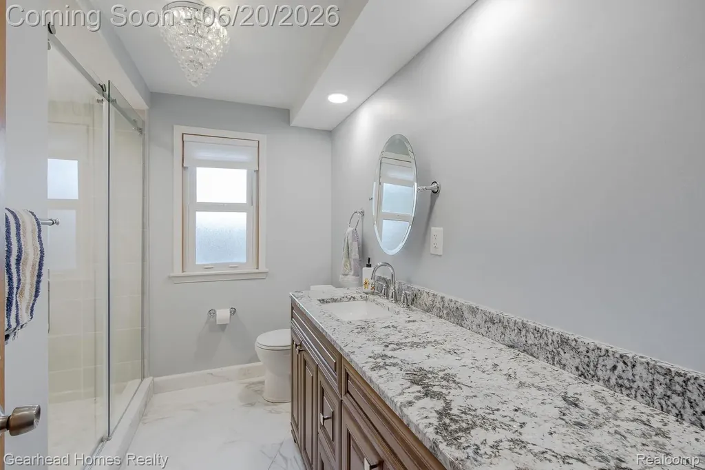 1224 Hira Street Waterford Charter Township MI 48328