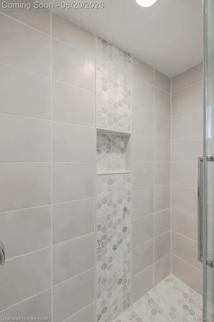 1224 Hira Street Waterford Charter Township MI 48328