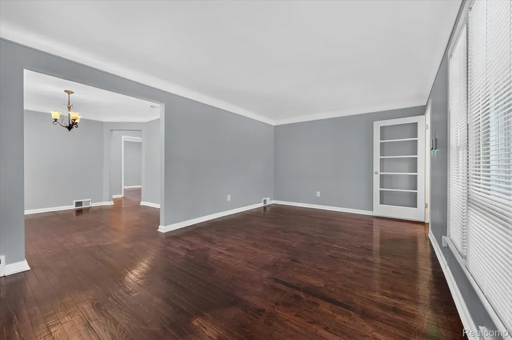 14575 Mettetal Street Detroit City MI 48227