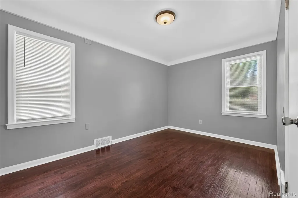 14575 Mettetal Street Detroit City MI 48227