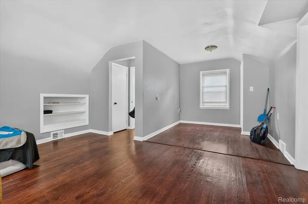 14575 Mettetal Street Detroit City MI 48227
