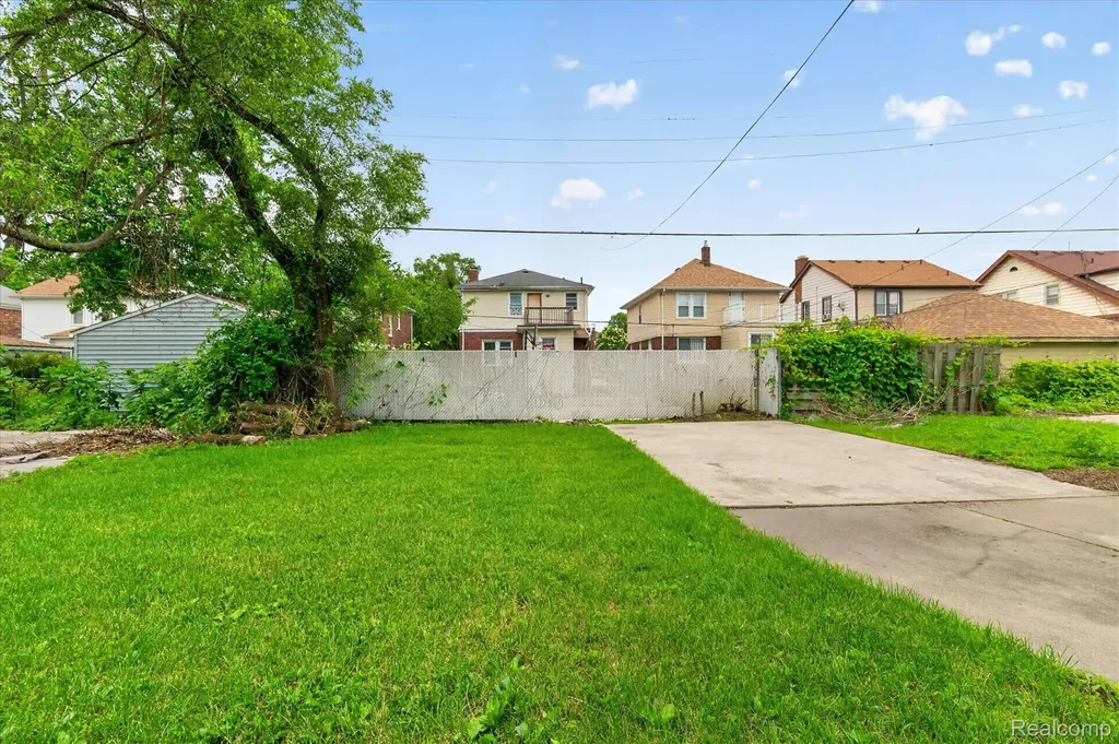 14575 Mettetal Street Detroit City MI 48227