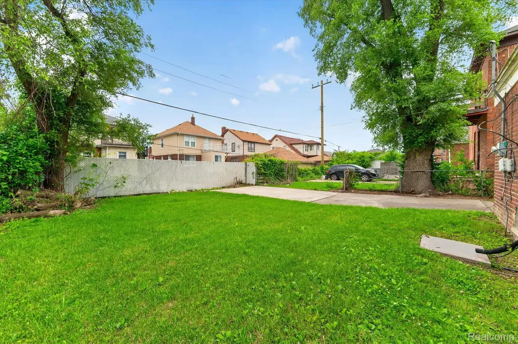 14575 Mettetal Street Detroit City MI 48227