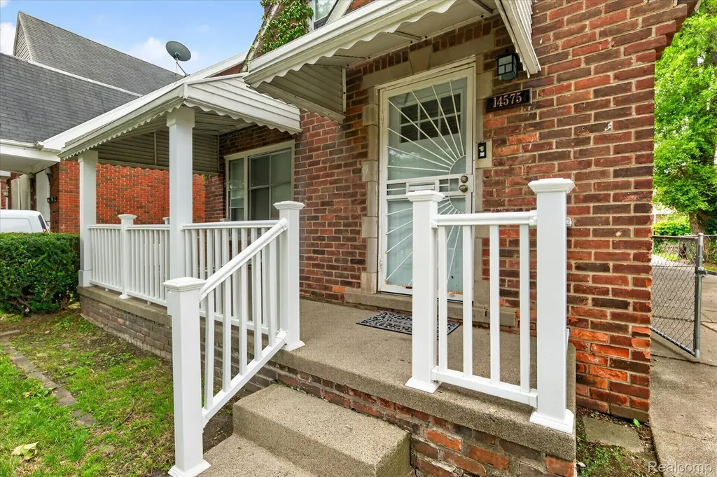 14575 Mettetal Street Detroit City MI 48227
