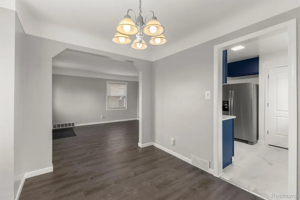 14592 Oconnor Avenue Allen Park City MI 48101