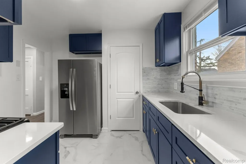 14592 Oconnor Avenue Allen Park City MI 48101