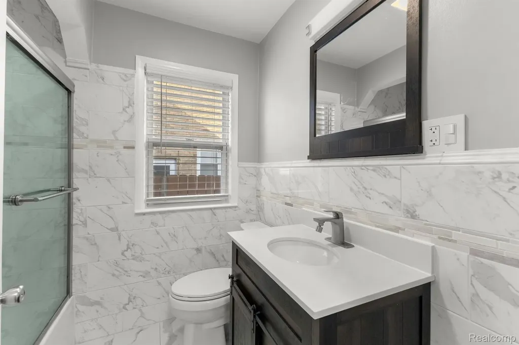 14592 Oconnor Avenue Allen Park City MI 48101