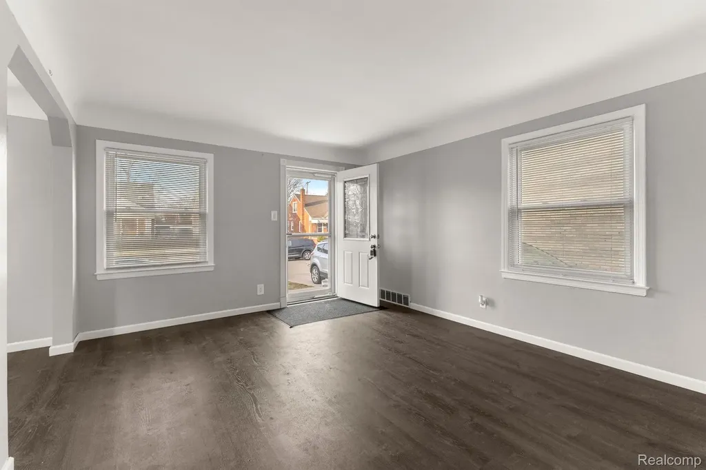 14592 Oconnor Avenue Allen Park City MI 48101