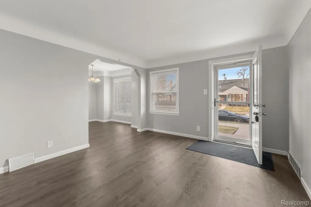 14592 Oconnor Avenue Allen Park City MI 48101