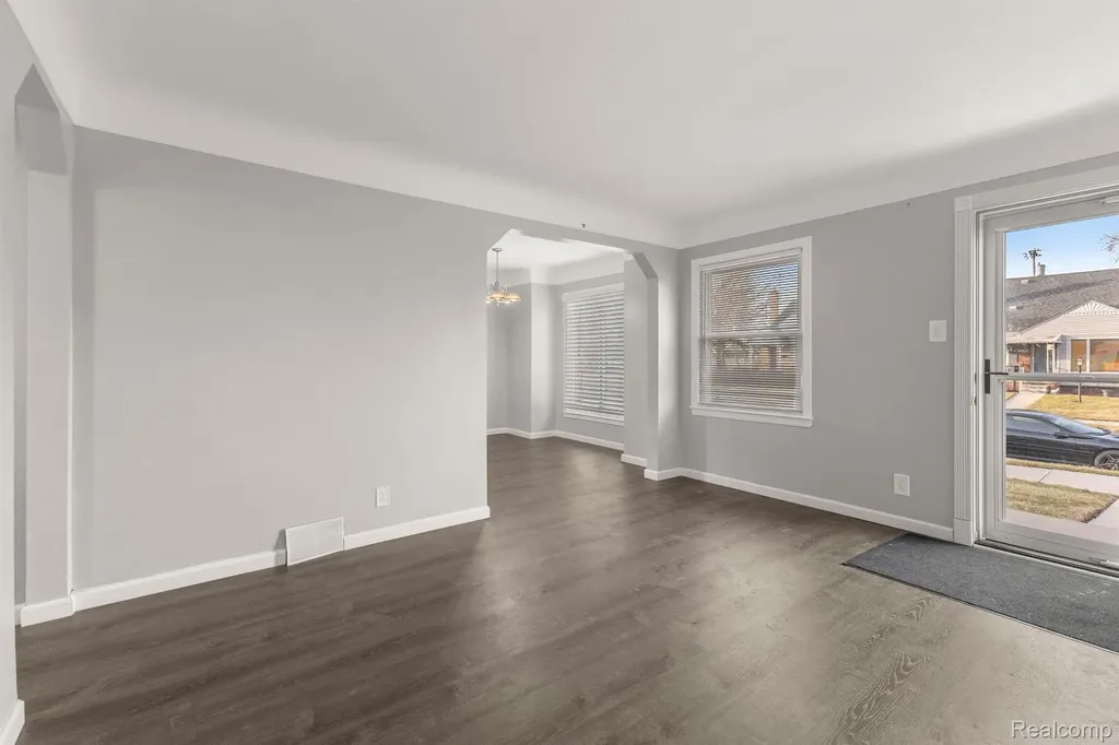 14592 Oconnor Avenue Allen Park City MI 48101