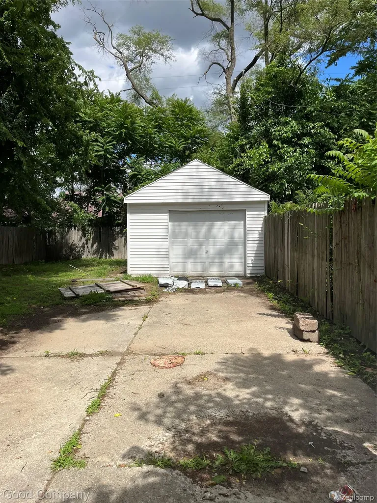 16246 Coyle Street Detroit City MI 48235