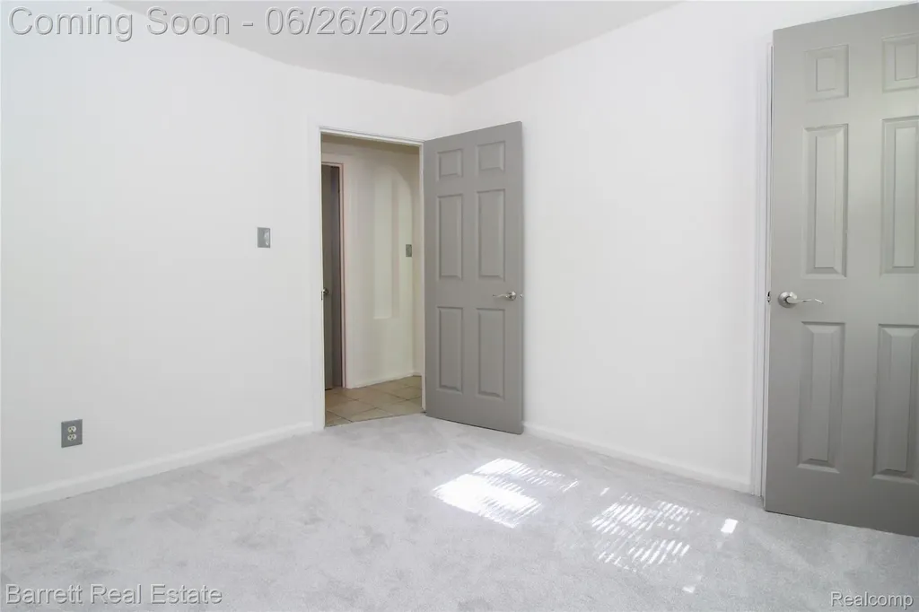 20998 Westhaven Avenue Southfield City MI 48075