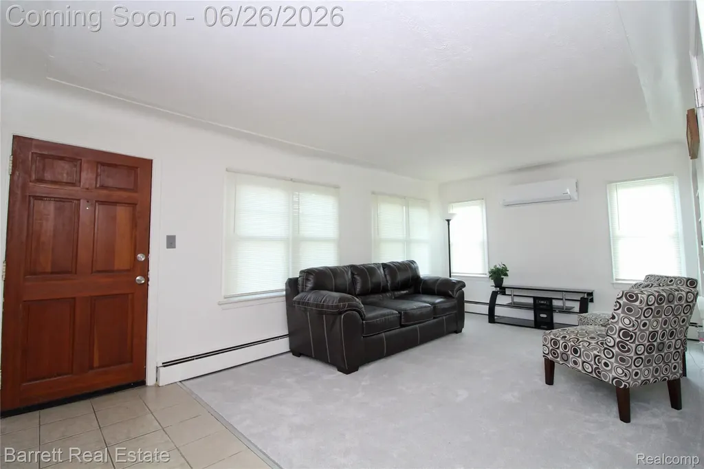 20998 Westhaven Avenue Southfield City MI 48075